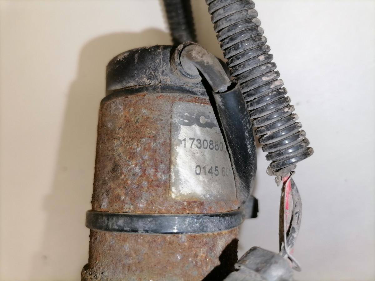 Scania Lisasoojendi jahutusvedeliku pump 1730880 - Calefacción/ Ventilación para Camión: foto 4 Scania Lisasoojendi jahutusvedeliku pump 1730880 - Calefacción/ Ventilación para Camión: foto 4