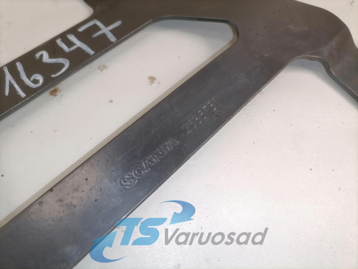 Scania Mudguard bracket 2585731 - Pieza universal para Camión: foto 4 Scania Mudguard bracket 2585731 - Pieza universal para Camión: foto 4
