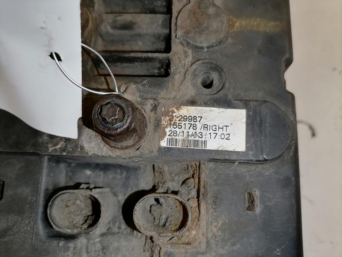 Scania Tagatuli, parem 2129987 - Luz trasera para Camión: foto 4 Scania Tagatuli, parem 2129987 - Luz trasera para Camión: foto 4