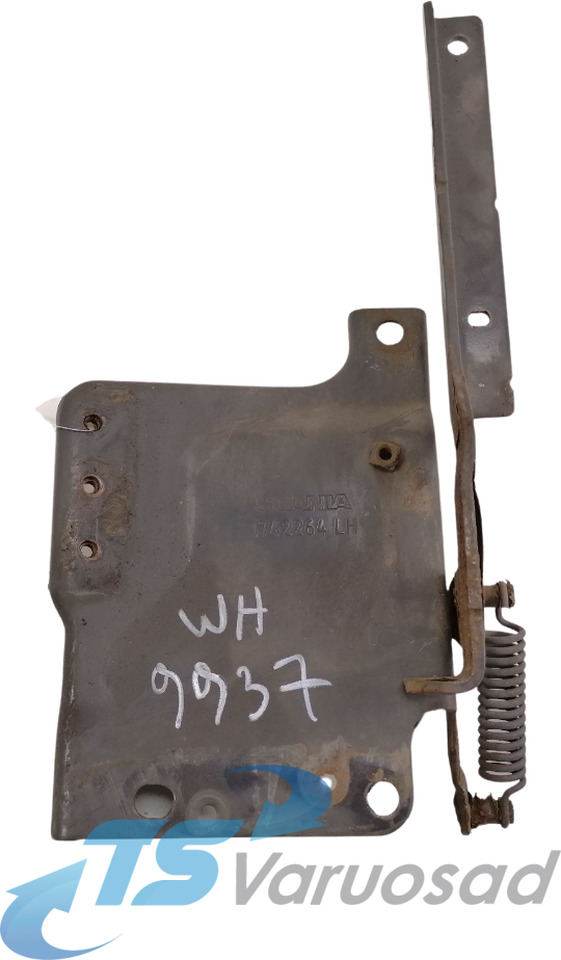 Scania lower grille carrier hinge 1742264 - Parrilla para Camión: foto 1 Scania lower grille carrier hinge 1742264 - Parrilla para Camión: foto 1
