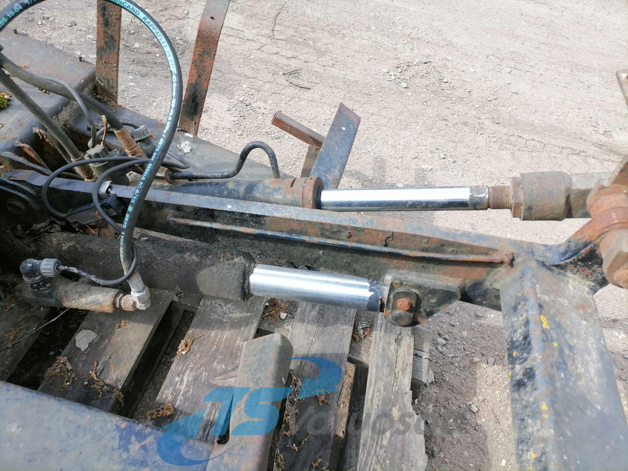 Universaalne Tagaluuktõstuki raam, MB Atego 1000KL - Pieza universal para Camión: foto 2 Universaalne Tagaluuktõstuki raam, MB Atego 1000KL - Pieza universal para Camión: foto 2