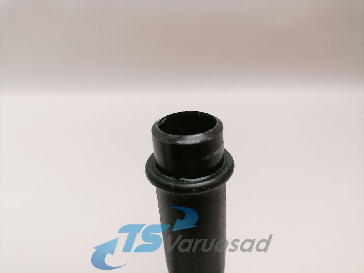 Volvo A/C pipe 20498305 - Calefacción/ Ventilación para Camión: foto 2 Volvo A/C pipe 20498305 - Calefacción/ Ventilación para Camión: foto 2