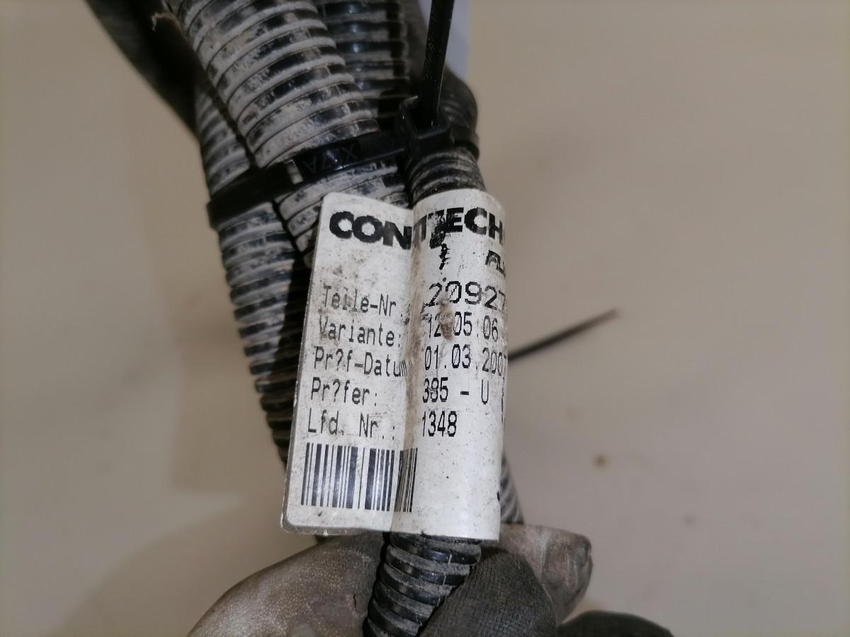 Volvo ADBlue kaabel 20927930 - Sistema de combustible para Camión: foto 5 Volvo ADBlue kaabel 20927930 - Sistema de combustible para Camión: foto 5