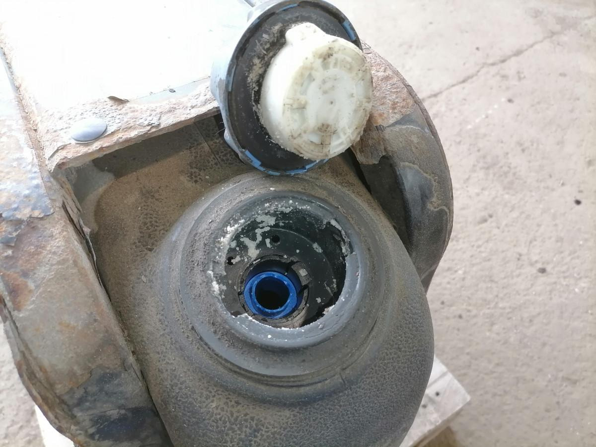 Volvo Ad Blue tank 20856475 - Sistema de combustible para Camión: foto 3 Volvo Ad Blue tank 20856475 - Sistema de combustible para Camión: foto 3