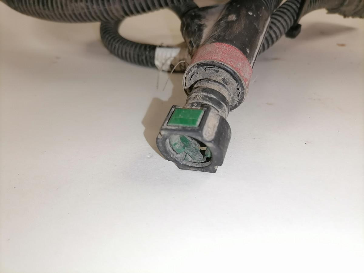 Volvo Adblue kaabel 20927923 - Sistema de combustible para Camión: foto 5 Volvo Adblue kaabel 20927923 - Sistema de combustible para Camión: foto 5
