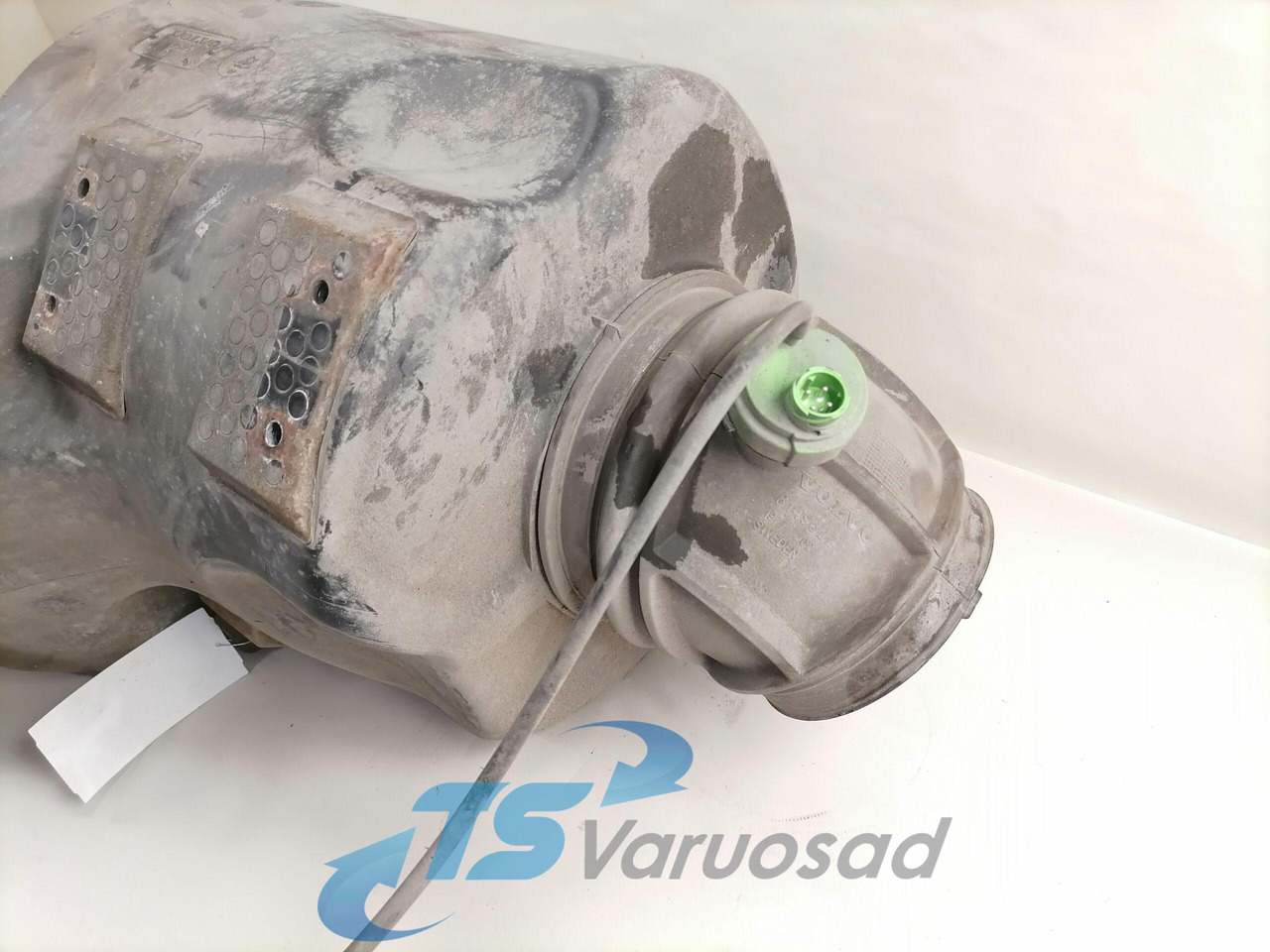 Volvo Air filter housing 3979505 - Sistema de admisión de aire para Camión: foto 4 Volvo Air filter housing 3979505 - Sistema de admisión de aire para Camión: foto 4