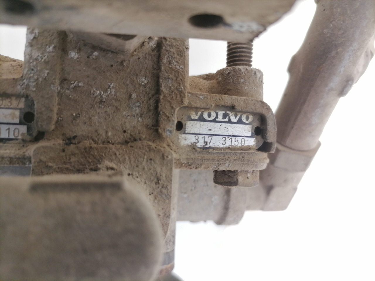 Volvo Air pressure control valve 3173150 - Válvula de freno para Camión: foto 4 Volvo Air pressure control valve 3173150 - Válvula de freno para Camión: foto 4