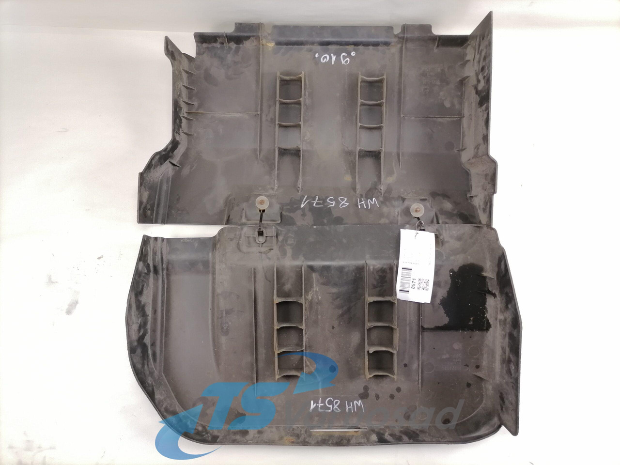 Volvo Battery cover 21924923 - Acumulador para Camión: foto 3 Volvo Battery cover 21924923 - Acumulador para Camión: foto 3