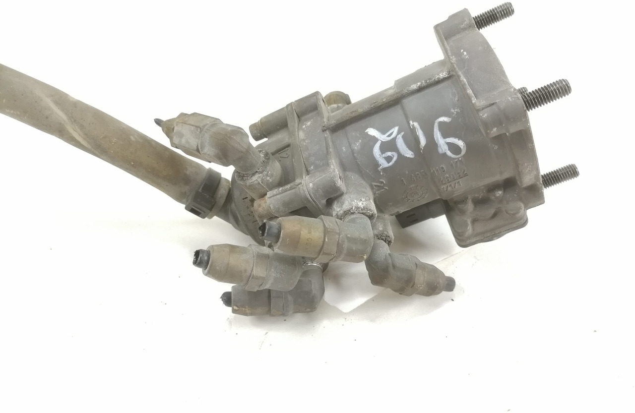 Volvo Brake pressure control 3986374 - Válvula de freno para Camión: foto 2 Volvo Brake pressure control 3986374 - Válvula de freno para Camión: foto 2