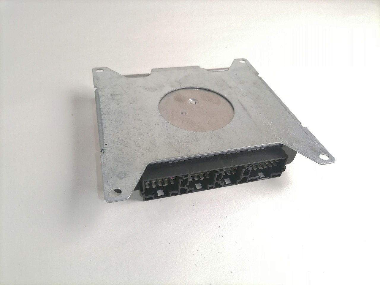 Volvo EBS control unit 3198461 - Unidad de control para Camión: foto 5 Volvo EBS control unit 3198461 - Unidad de control para Camión: foto 5