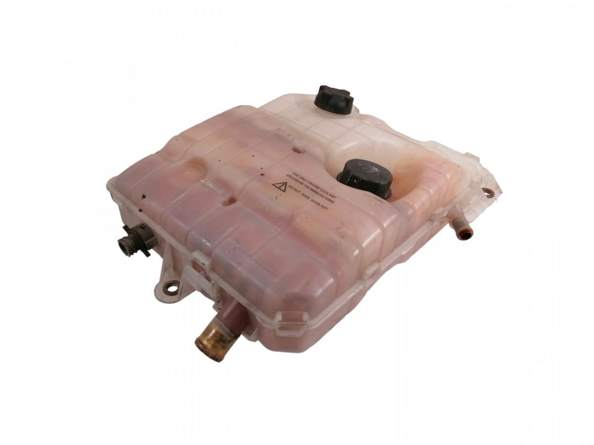 Volvo Expansion tank 996021 - Pieza universal para Camión: foto 1 Volvo Expansion tank 996021 - Pieza universal para Camión: foto 1