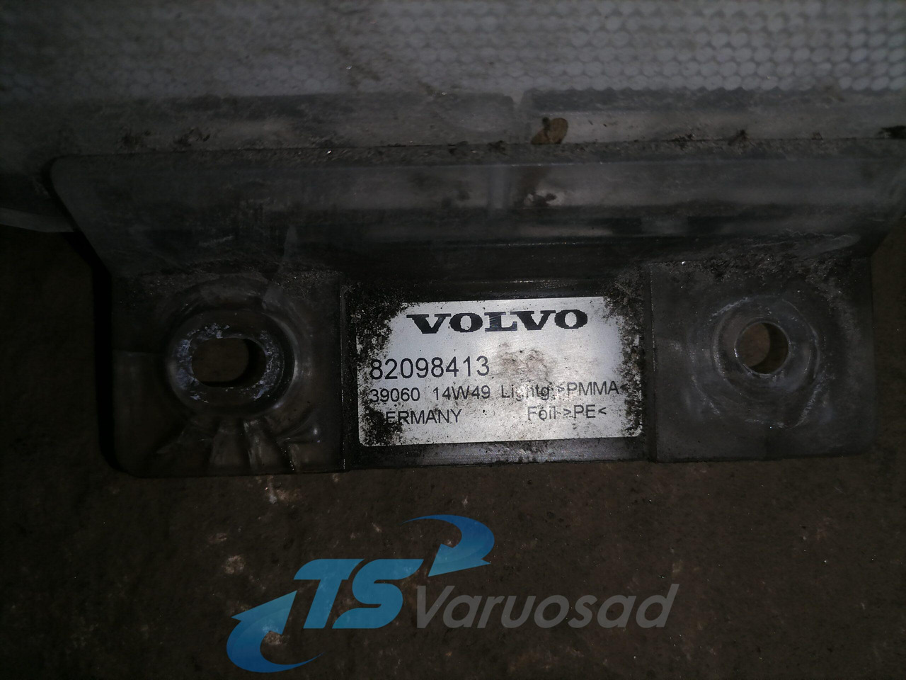 Volvo Kabiini reklaamvalgusti 82098413 - Luz/ Iluminación para Camión: foto 3 Volvo Kabiini reklaamvalgusti 82098413 - Luz/ Iluminación para Camión: foto 3