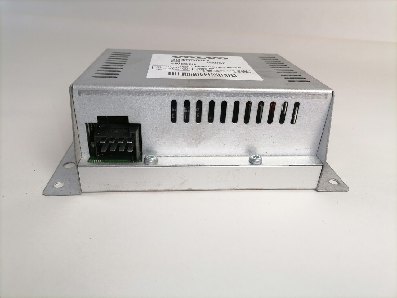 Volvo Radio Memory Backup 20455097 - Unidad de control para Camión: foto 2 Volvo Radio Memory Backup 20455097 - Unidad de control para Camión: foto 2