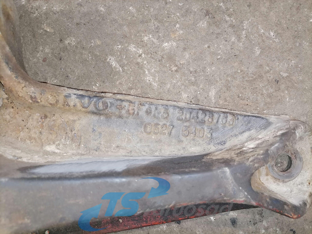 Volvo Volvo drive axle / axle mounting / airbag carrier 20428753 - Eje y piezas para Camión: foto 2 Volvo Volvo drive axle / axle mounting / airbag carrier 20428753 - Eje y piezas para Camión: foto 2