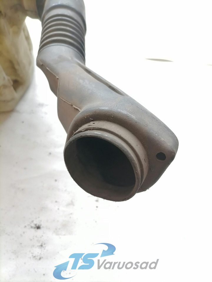 Volvo Windscreen washer fluid tank 8189232 - Limpiaparabrisas para Camión: foto 3 Volvo Windscreen washer fluid tank 8189232 - Limpiaparabrisas para Camión: foto 3