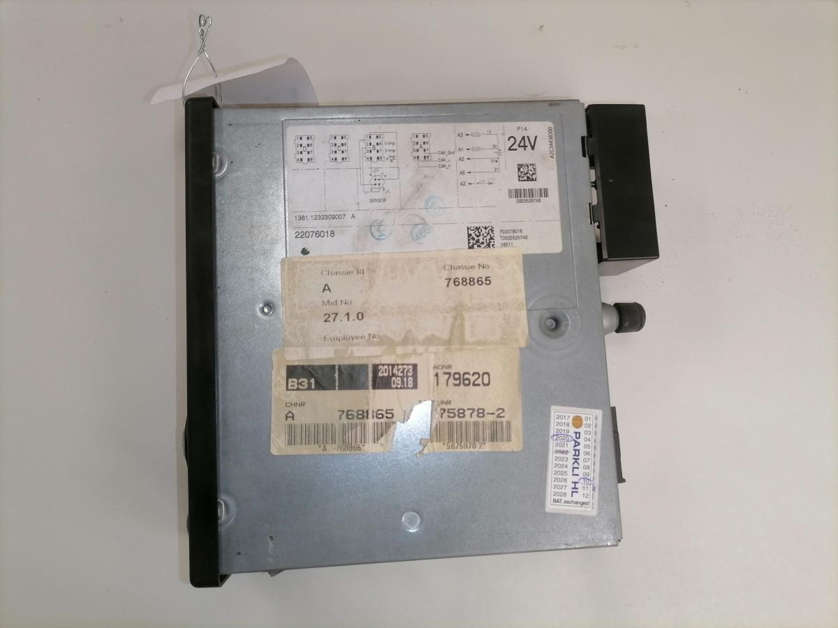 Volvo tachograph 22076018 - Tacógrafo para Camión: foto 4 Volvo tachograph 22076018 - Tacógrafo para Camión: foto 4