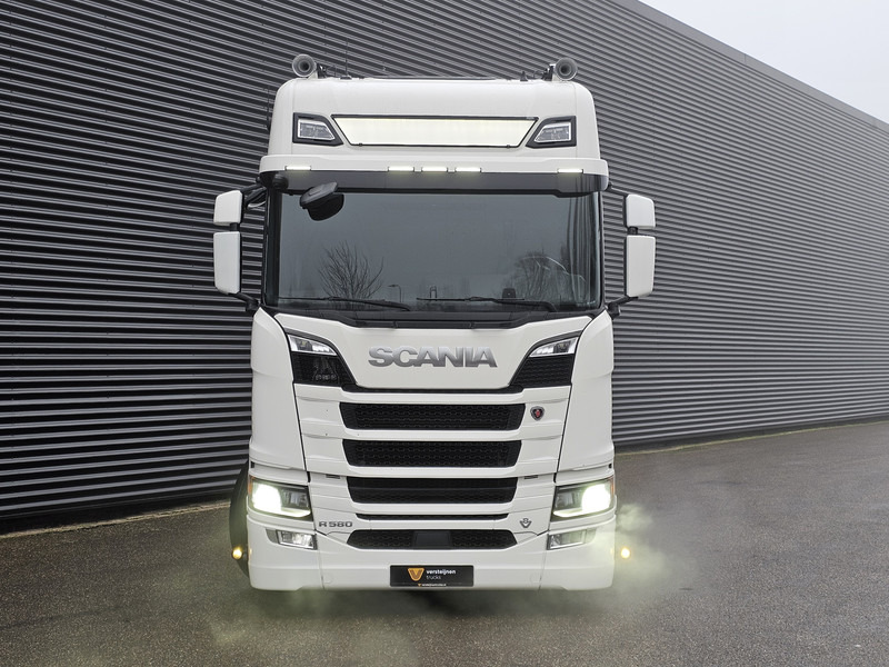 Scania R580 V8 6X2 / FULL AIR / RETARDER / BOOGIE - Cabeza tractora: foto 5 Scania R580 V8 6X2 / FULL AIR / RETARDER / BOOGIE - Cabeza tractora: foto 5