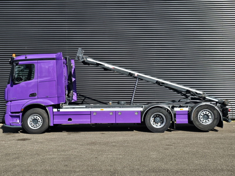 Mercedes-Benz AROCS 3345 / NCH CONTAINER SYSTEM 25T / CABLE - Camión con equipo de cable: foto 3 Mercedes-Benz AROCS 3345 / NCH CONTAINER SYSTEM 25T / CABLE - Camión con equipo de cable: foto 3