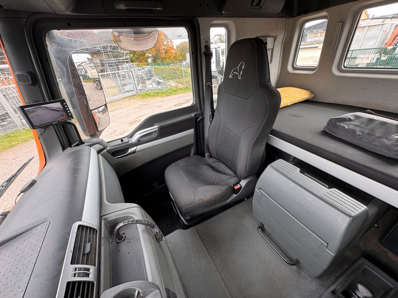 MAN 26.440 6X2 Multilift Abroller - Camión multibasculante: foto 5 MAN 26.440 6X2 Multilift Abroller - Camión multibasculante: foto 5