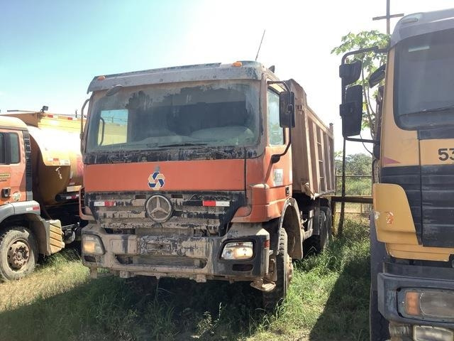 Mercedes-Benz ACTROS 3341 - Camión volquete: foto 1 Mercedes-Benz ACTROS 3341 - Camión volquete: foto 1