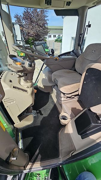 Tractor John Deere 6175R: foto 18