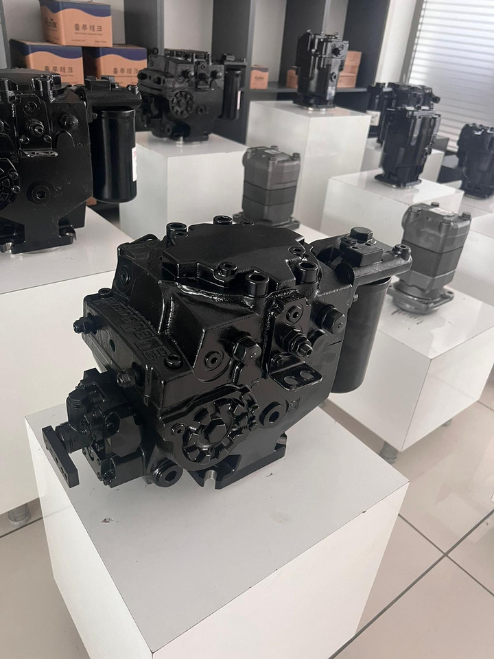 DANFOSS H1P100R B AM1C1ND3HF4NNL42L42 DM26 H1 - Bomba hidráulica para Maquinaria de construcción: foto 1 DANFOSS H1P100R B AM1C1ND3HF4NNL42L42 DM26 H1 - Bomba hidráulica para Maquinaria de construcción: foto 1