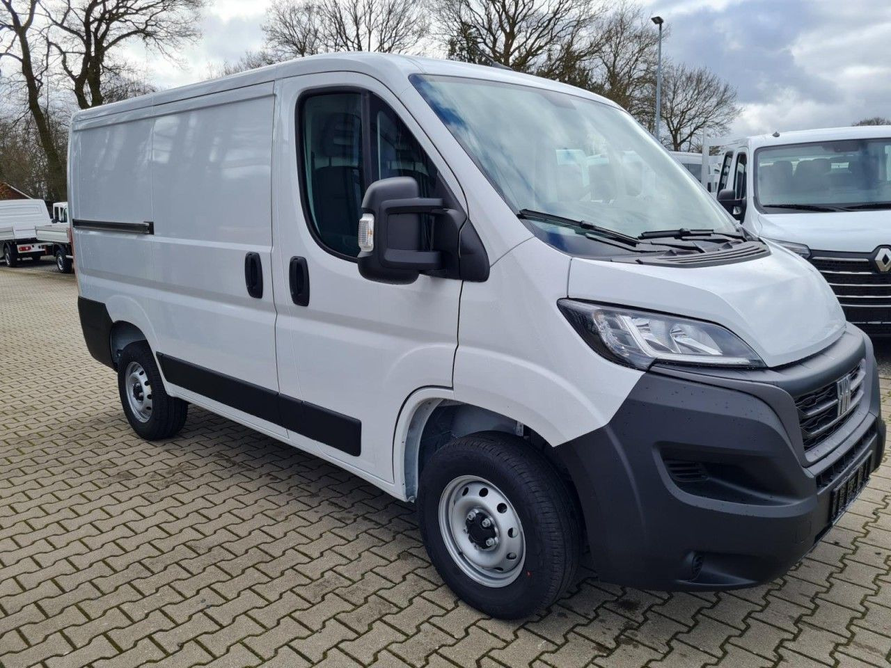 Fiat Ducato 30 Kasten L1H1 KLIMA PDC TEMPOMAT - Furgoneta pequeña: foto 3 Fiat Ducato 30 Kasten L1H1 KLIMA PDC TEMPOMAT - Furgoneta pequeña: foto 3