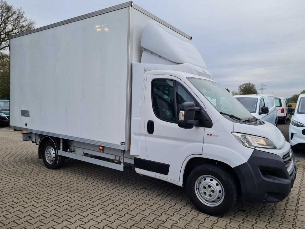 Fiat Ducato 35 Koffer 150 maxi Multijet Klima - Furgoneta caja cerrada: foto 3 Fiat Ducato 35 Koffer 150 maxi Multijet Klima - Furgoneta caja cerrada: foto 3