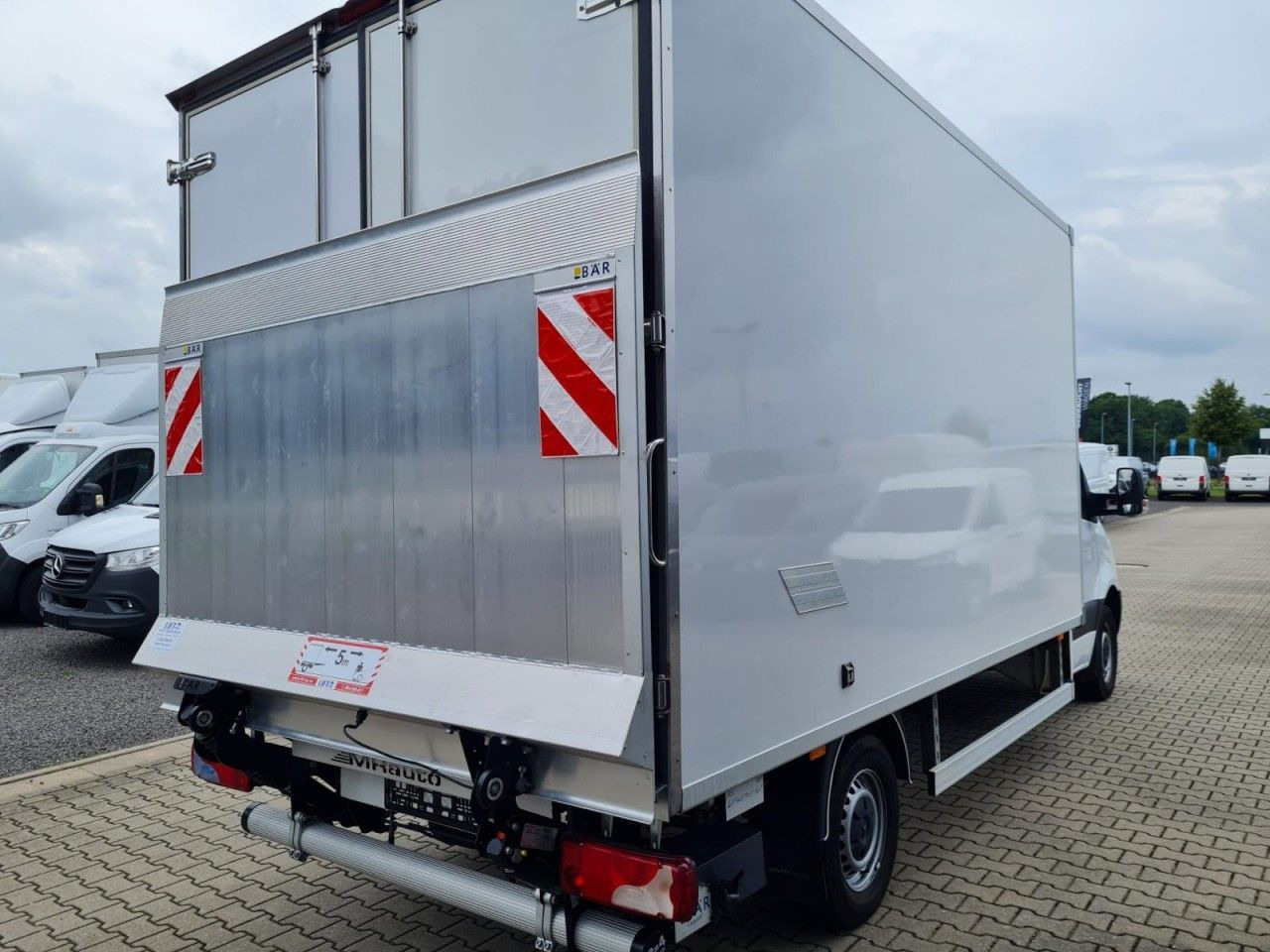 Mercedes-Benz Sprinter 315 CDI Koffer LBW RWD KLIMA TEMPOMAT - Furgoneta caja cerrada: foto 4 Mercedes-Benz Sprinter 315 CDI Koffer LBW RWD KLIMA TEMPOMAT - Furgoneta caja cerrada: foto 4