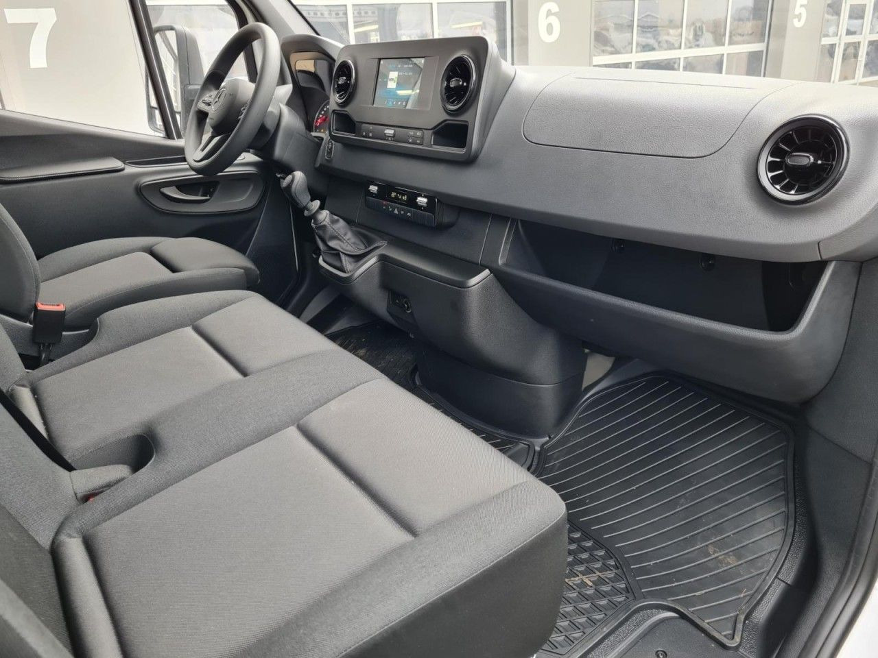 Leasing de  Mercedes-Benz Sprinter 315 CDi Koffer lang MBux, Klima Mercedes-Benz Sprinter 315 CDi Koffer lang MBux, Klima: foto 11