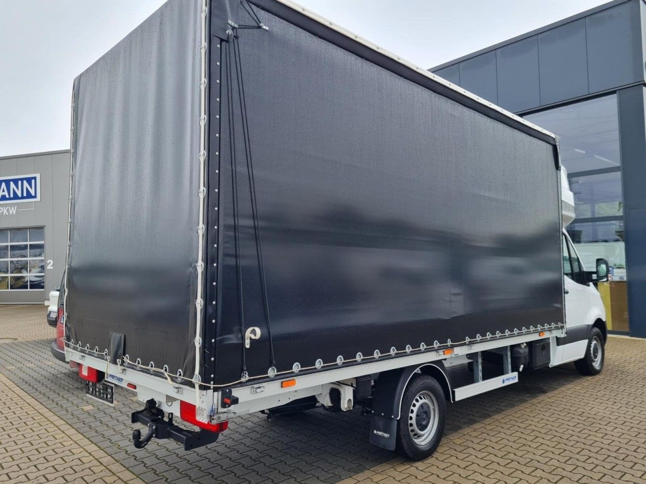 Mercedes-Benz Sprinter 317 AG Pritsche Schiebe Plane Schlafkab - Furgoneta con lona: foto 4 Mercedes-Benz Sprinter 317 AG Pritsche Schiebe Plane Schlafkab - Furgoneta con lona: foto 4