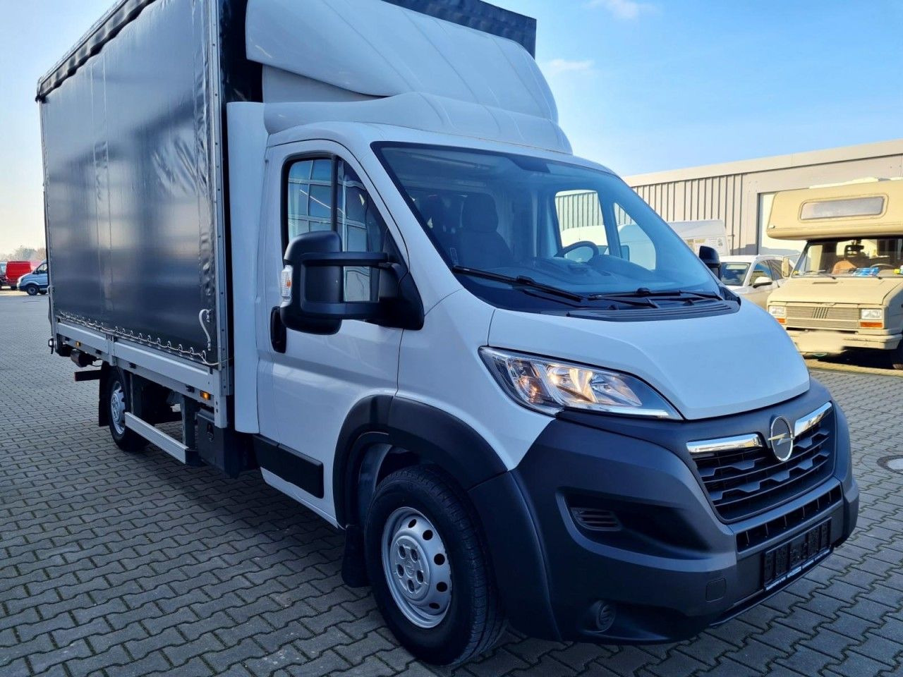 Opel Movano Pritsche Schiebe Plane CDTI 160 LBW Luftf - Furgoneta con lona: foto 3 Opel Movano Pritsche Schiebe Plane CDTI 160 LBW Luftf - Furgoneta con lona: foto 3