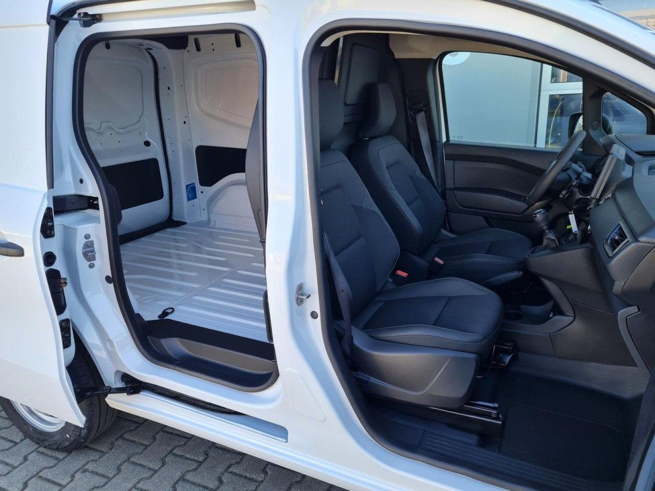 Renault Kangoo Van Start1.3 TCe 100 KLIMA TEMPOMAT - Furgoneta pequeña: foto 4 Renault Kangoo Van Start1.3 TCe 100 KLIMA TEMPOMAT - Furgoneta pequeña: foto 4