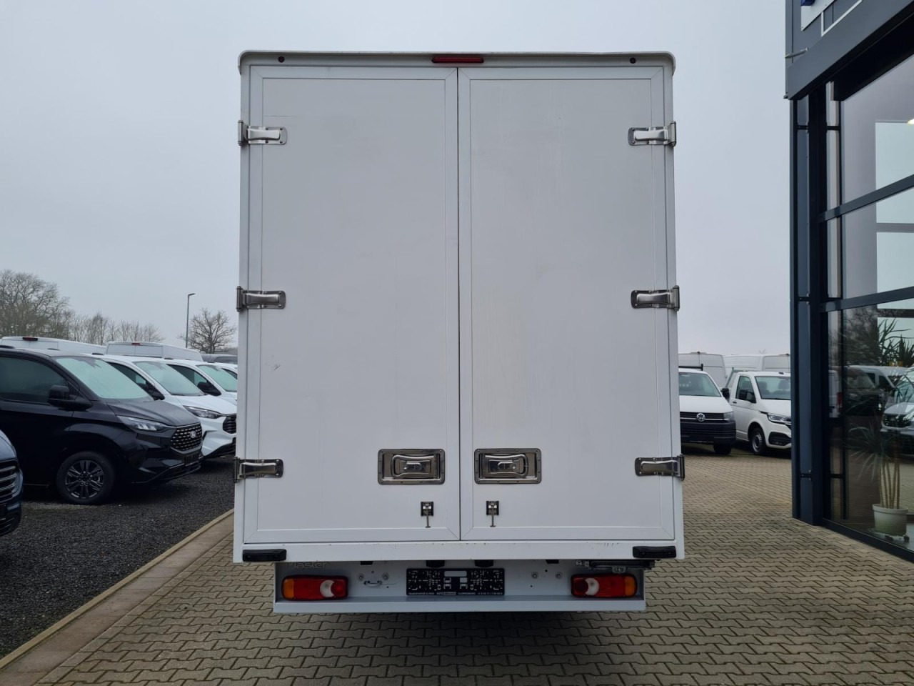 Renault Master 3.5t Möbel Koffer mit 10 Pal. Plätze TEMPOMAT - Furgoneta caja cerrada: foto 5 Renault Master 3.5t Möbel Koffer mit 10 Pal. Plätze TEMPOMAT - Furgoneta caja cerrada: foto 5