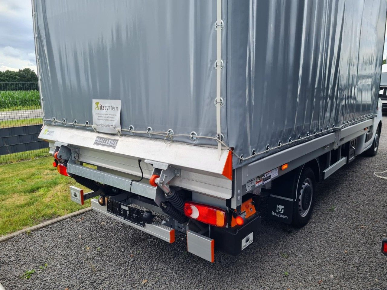 Renault Master 3,5t Pritsche Schiebe Plane dCi LBW Luftf - Furgoneta con lona: foto 4 Renault Master 3,5t Pritsche Schiebe Plane dCi LBW Luftf - Furgoneta con lona: foto 4