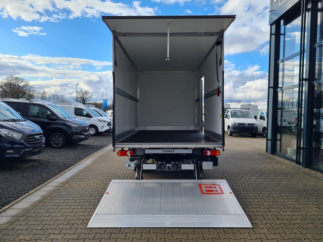 Renault Master 35 New Möbel Koffer LBW LUFTFEDERUNG KAME - Furgoneta caja cerrada: foto 5 Renault Master 35 New Möbel Koffer LBW LUFTFEDERUNG KAME - Furgoneta caja cerrada: foto 5