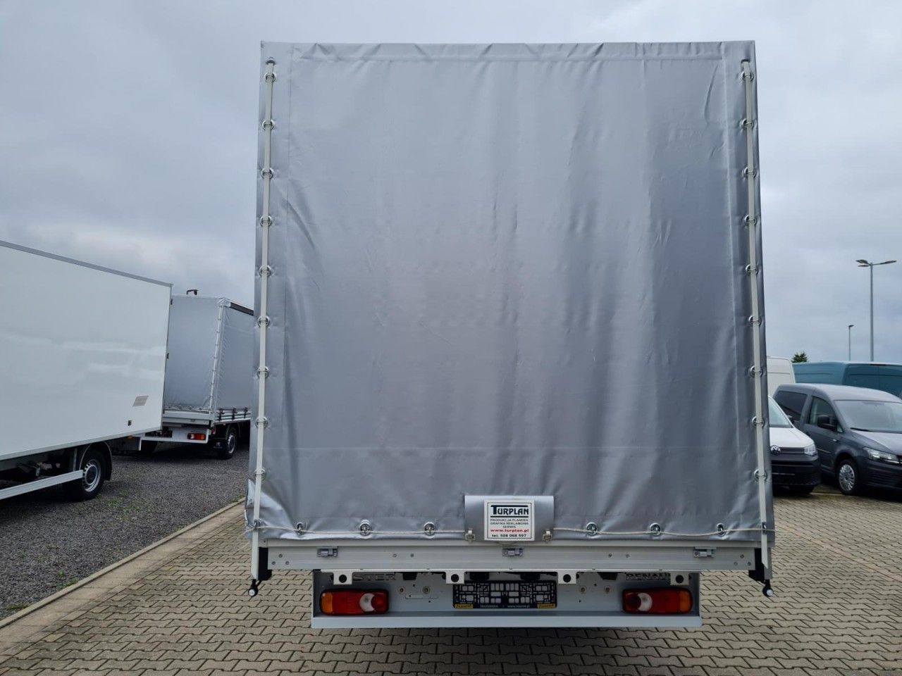 Renault Master 35 Pritsche Schiebe Plane Schlafkab Luftf - Furgoneta con lona: foto 5 Renault Master 35 Pritsche Schiebe Plane Schlafkab Luftf - Furgoneta con lona: foto 5