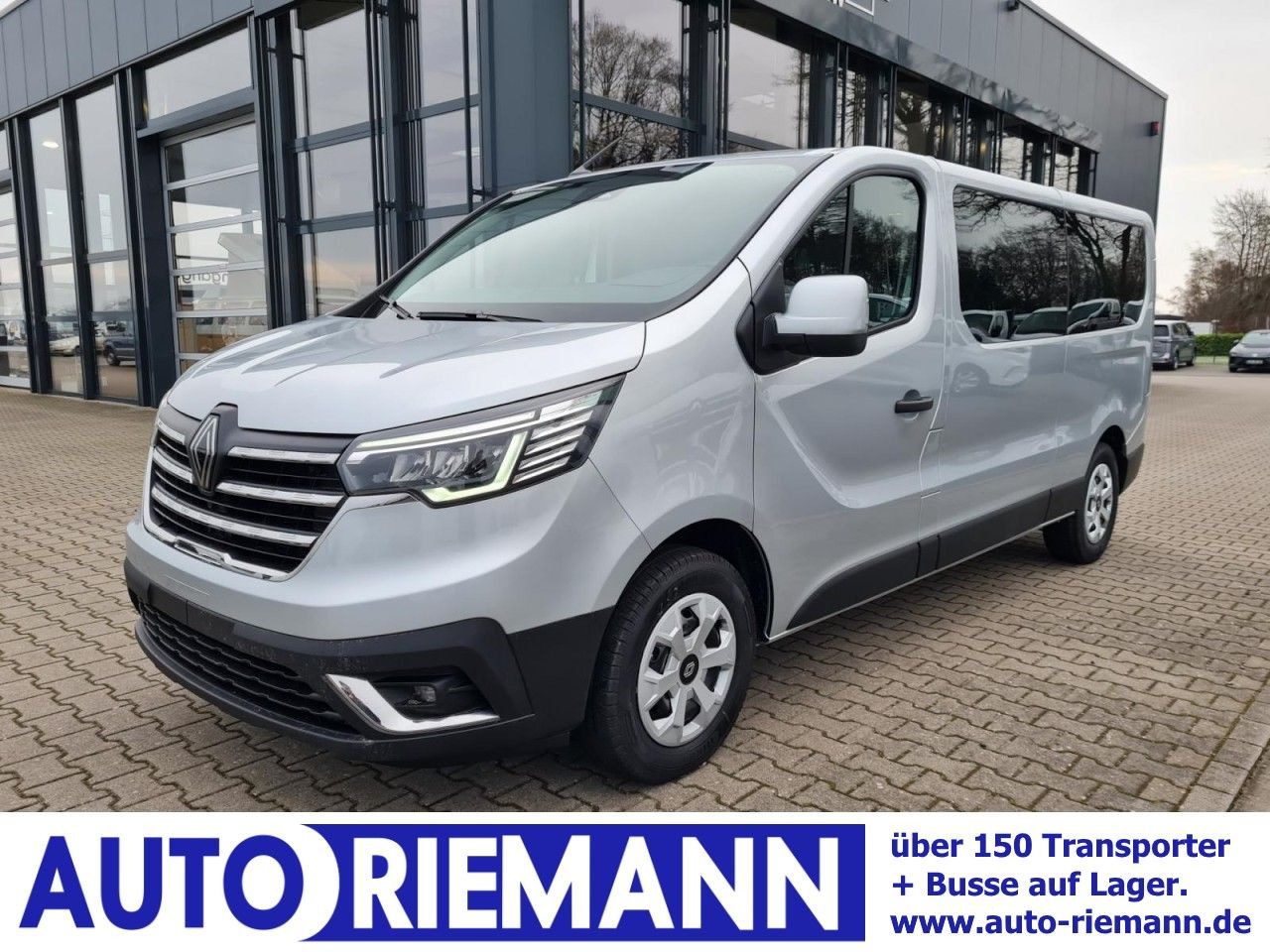 Renault Trafic Kombi 9-Sitze L2 Grand Equilibre KLIMA TE - Coche: foto 1 Renault Trafic Kombi 9-Sitze L2 Grand Equilibre KLIMA TE - Coche: foto 1