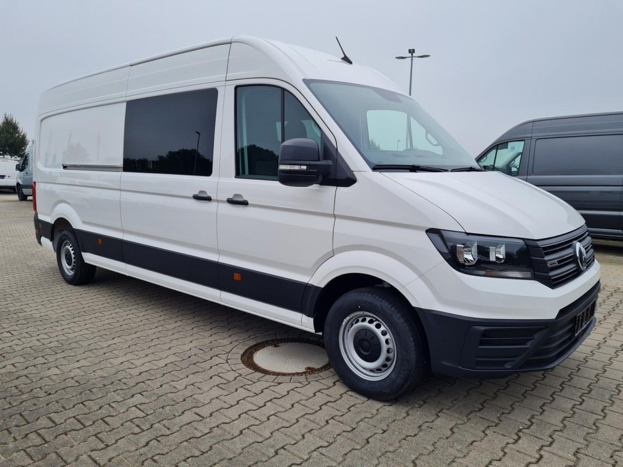 Volkswagen Crafter 35 Kasten Plus 4MOTION Doka Mixto L4H3 - Furgón, Furgoneta combi: foto 3 Volkswagen Crafter 35 Kasten Plus 4MOTION Doka Mixto L4H3 - Furgón, Furgoneta combi: foto 3