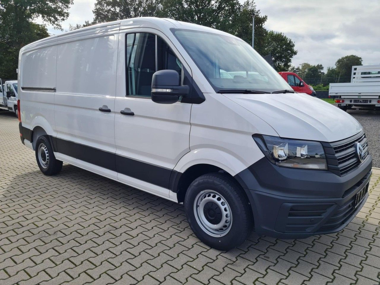 Volkswagen Crafter Kasten TDI MR L3H2 KLIMA TEMPOMAT - Furgoneta pequeña: foto 3 Volkswagen Crafter Kasten TDI MR L3H2 KLIMA TEMPOMAT - Furgoneta pequeña: foto 3