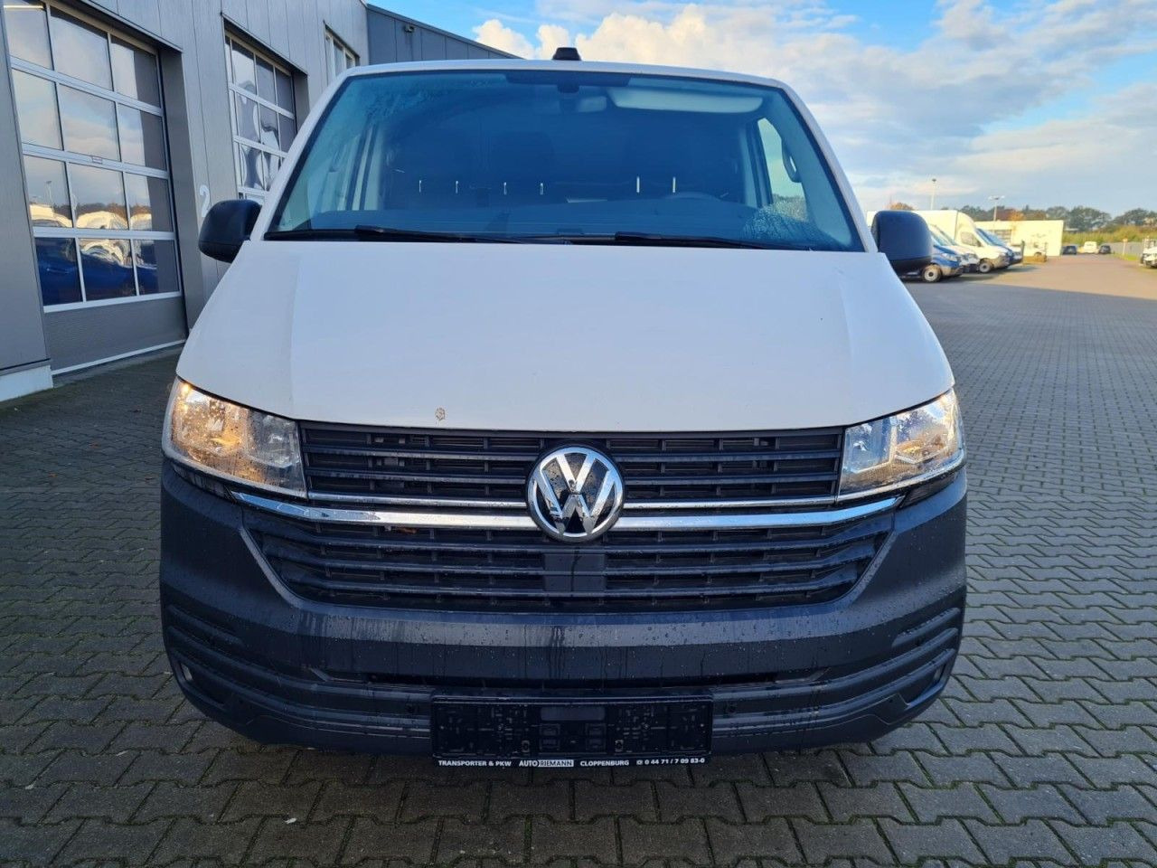 Volkswagen T6.1 Kasten lang DSG KLIMA KOMFORT ACC TEMPO PDC - Furgoneta pequeña: foto 2 Volkswagen T6.1 Kasten lang DSG KLIMA KOMFORT ACC TEMPO PDC - Furgoneta pequeña: foto 2