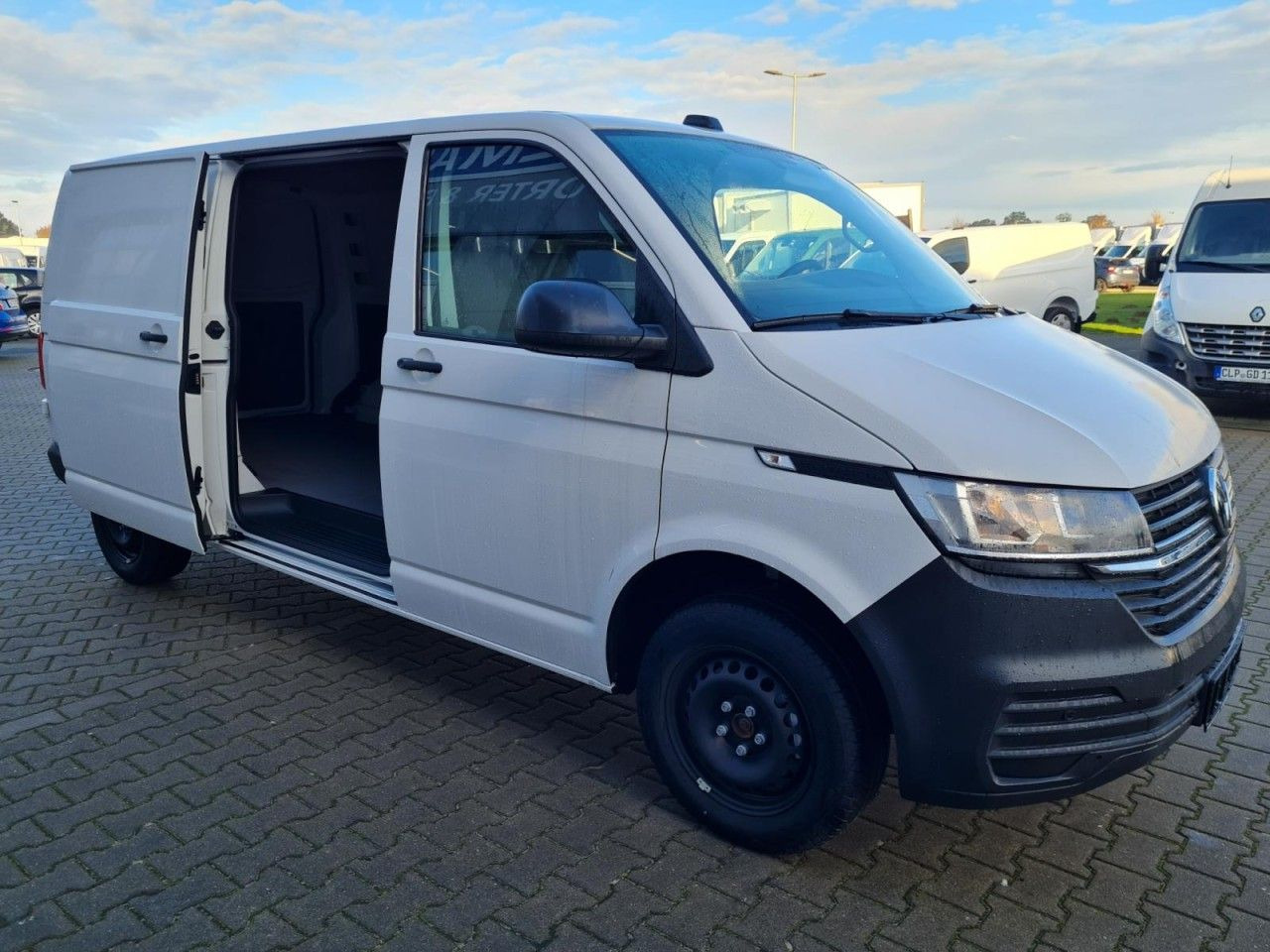 Volkswagen T6.1 Kasten lang DSG KLIMA KOMFORT ACC TEMPO PDC - Furgoneta pequeña: foto 3 Volkswagen T6.1 Kasten lang DSG KLIMA KOMFORT ACC TEMPO PDC - Furgoneta pequeña: foto 3