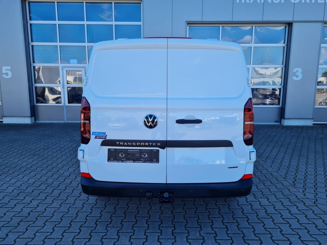 Volkswagen T7 Kasten TDI 4Motion LR L2H1 LED KAMERA TEMPOMA - Furgoneta pequeña: foto 5 Volkswagen T7 Kasten TDI 4Motion LR L2H1 LED KAMERA TEMPOMA - Furgoneta pequeña: foto 5