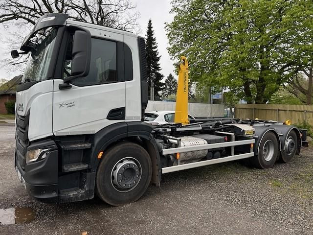Iveco X-WAY AD280X46Y/PS ON Palfinger PH T20 SLD5 3... - Camión multibasculante: foto 4 Iveco X-WAY AD280X46Y/PS ON Palfinger PH T20 SLD5 3... - Camión multibasculante: foto 4