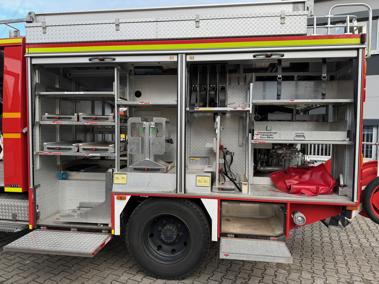 Camión de bomberos MAN 12.222 LF16 Feuerwehr-LKW: foto 12 Camión de bomberos MAN 12.222 LF16 Feuerwehr-LKW: foto 12