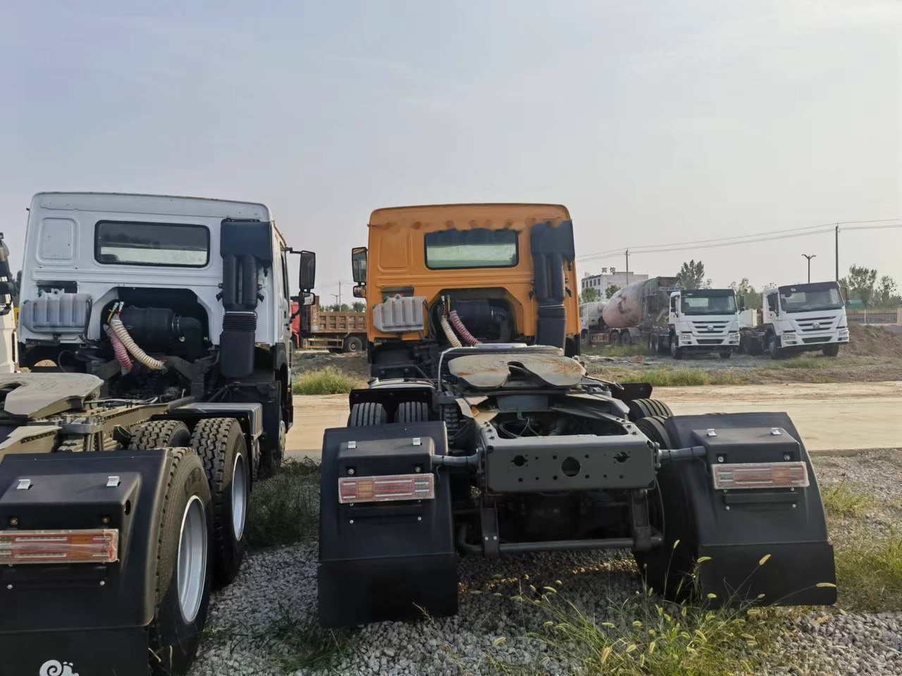 Sinotruk HOWO 371 Tractor - Cabeza tractora: foto 5 Sinotruk HOWO 371 Tractor - Cabeza tractora: foto 5