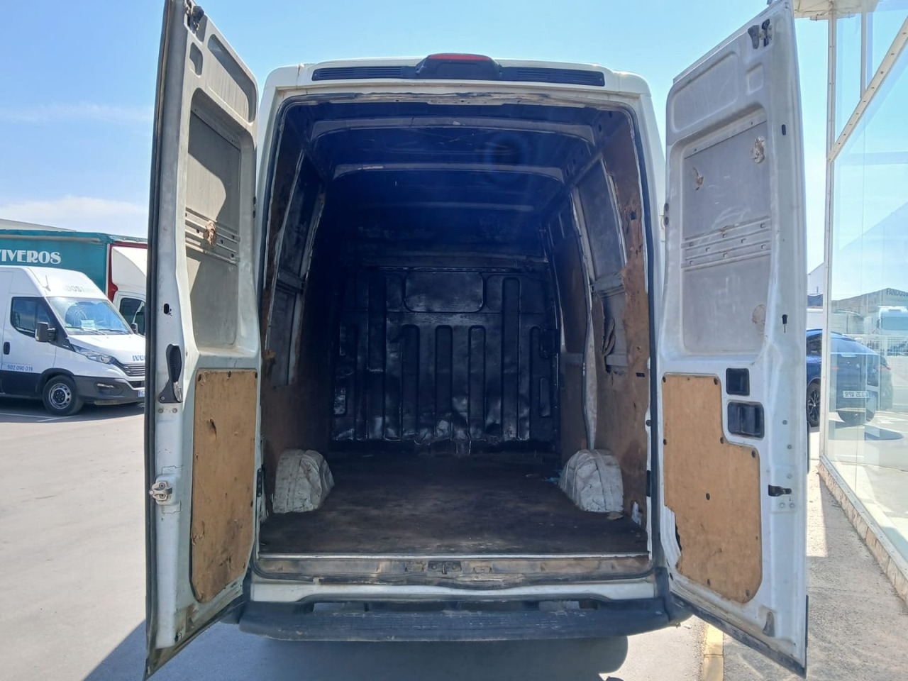 Furgón IVECO 35S13 V 10m3 - Furgón: foto 5 Furgón IVECO 35S13 V 10m3 - Furgón: foto 5