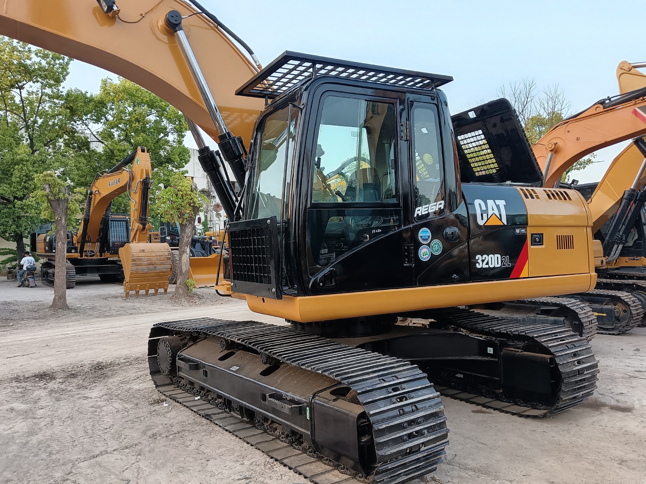CATERPILLAR 320D2 L CAT 320D 2 L 330D 336D 320GC - Excavadora de cadenas: foto 2 CATERPILLAR 320D2 L CAT 320D 2 L 330D 336D 320GC - Excavadora de cadenas: foto 2