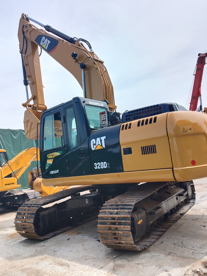 CATERPILLAR 320D2L CAT 320 D2 L WITH C7.1 ENGINE - Excavadora de cadenas: foto 1 CATERPILLAR 320D2L CAT 320 D2 L WITH C7.1 ENGINE - Excavadora de cadenas: foto 1