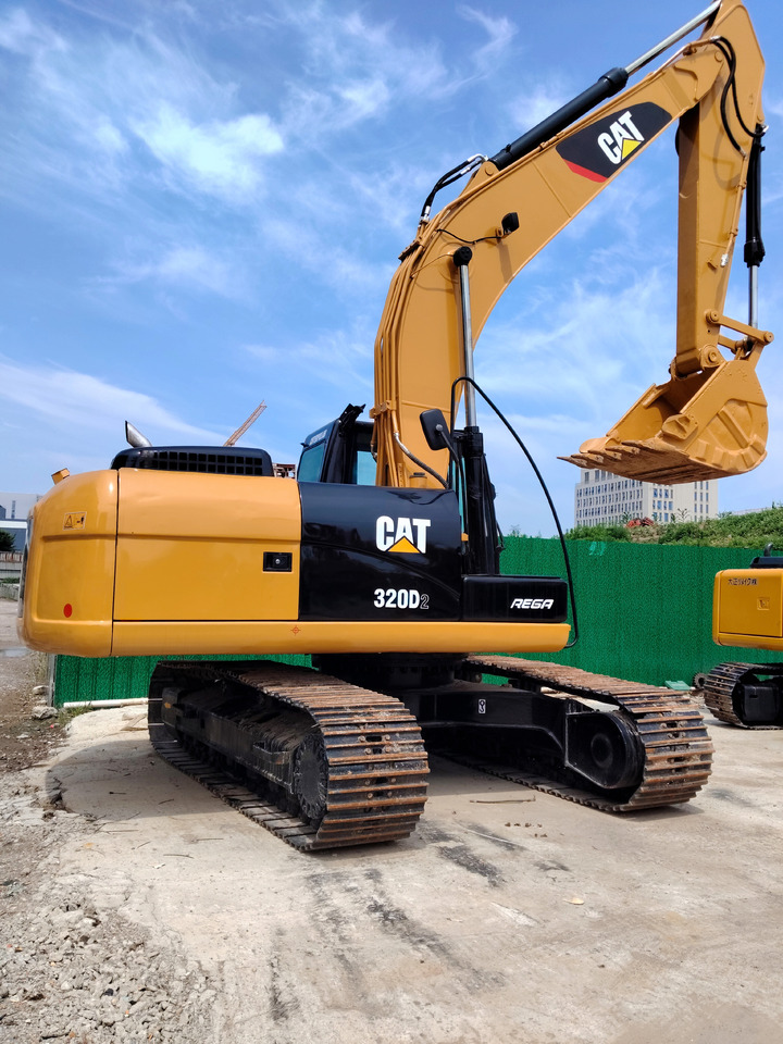 CATERPILLAR 320D2L CAT 320 D2 L WITH C7.1 ENGINE - Excavadora de cadenas: foto 2 CATERPILLAR 320D2L CAT 320 D2 L WITH C7.1 ENGINE - Excavadora de cadenas: foto 2